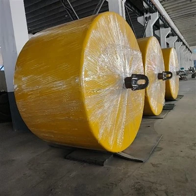 Fenders plens d’escuma marina