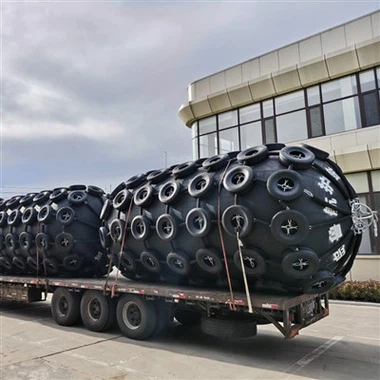 Fender marí pneumàtic que garanteix la seguretat del vaixell i del moll amb una elasticitat excepcional